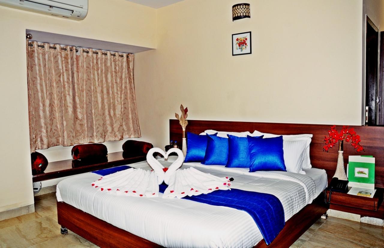 Hotel Mookambika Palace Kollúru Kültér fotó