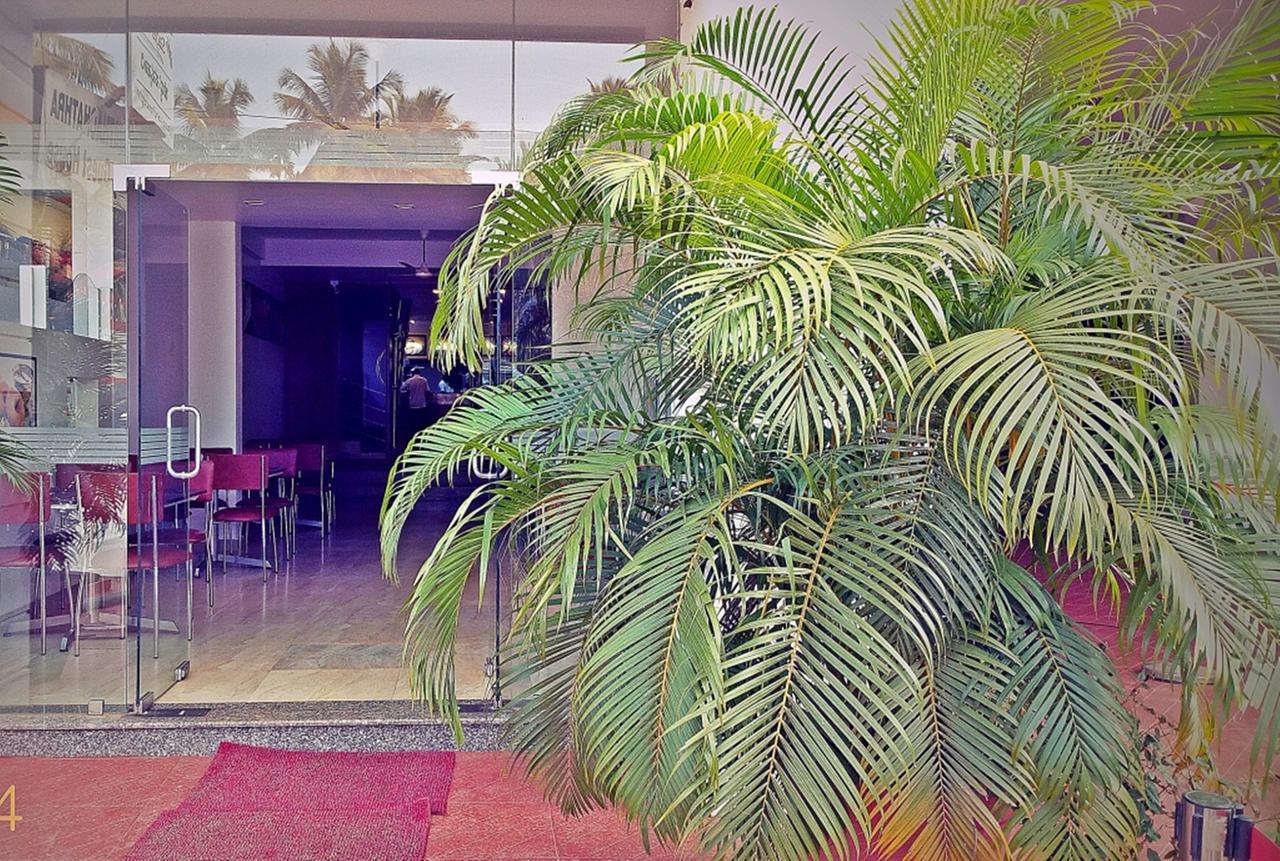 Hotel Mookambika Palace Kollúru Kültér fotó